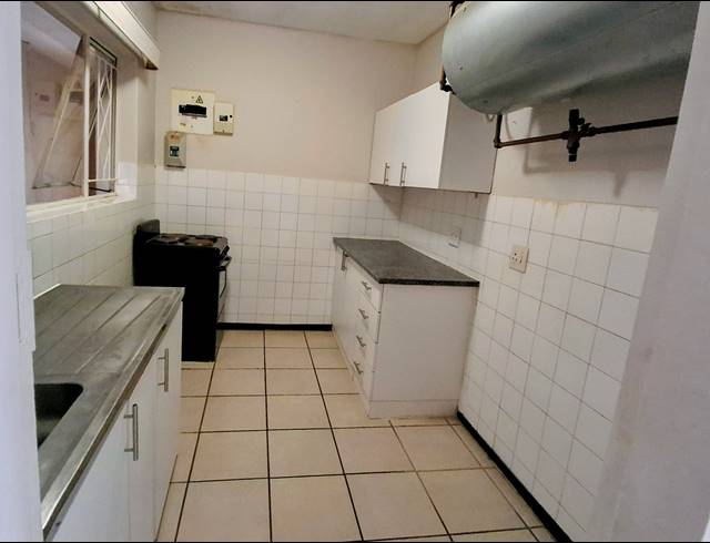 1 BEDROOM APARTMENT FOR SALE IN KENSINGTON B